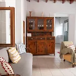 Apellou House *